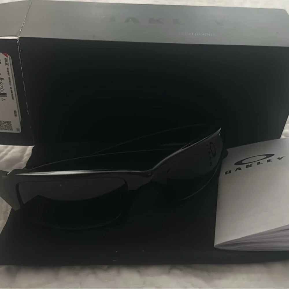 🕶️ Oakley Fives Squared Sunglasses – NEW IN BOX 🕶️
